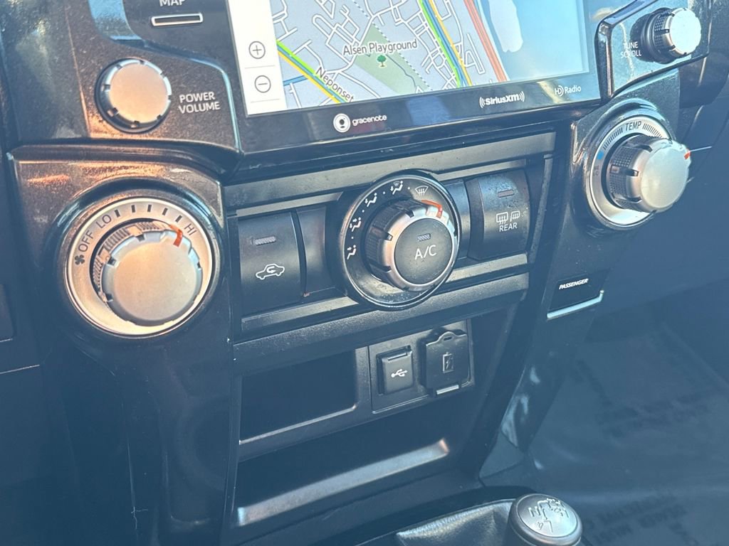 Used 2024 Toyota 4Runner TRD Off-Road Premium image 26