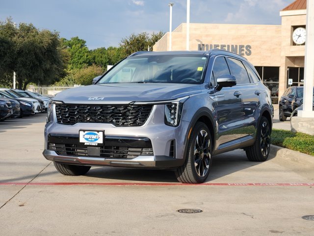 Certified 2025 Kia Sorento SX image 3