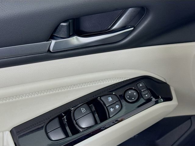 Certified 2022 Nissan Altima 2.5 SV w/ SV Premium Package image 18