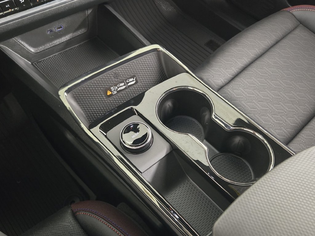New 2026 Chevrolet Equinox RS w/ Convenience Package III FWD image 21
