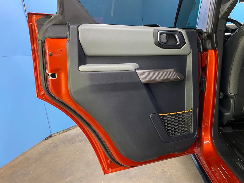 Used 2023 Ford Bronco Badlands image 37