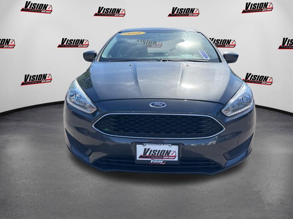 Used 2018 Ford Focus SE FWD image 2