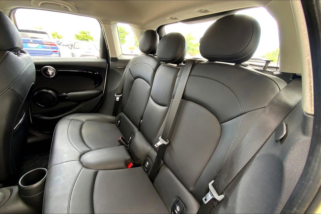 Used 2019 MINI Cooper S image 21