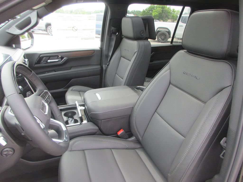 New 2026 GMC Yukon XL Denali w/ Denali Reserve Package AWD/4WD image 12