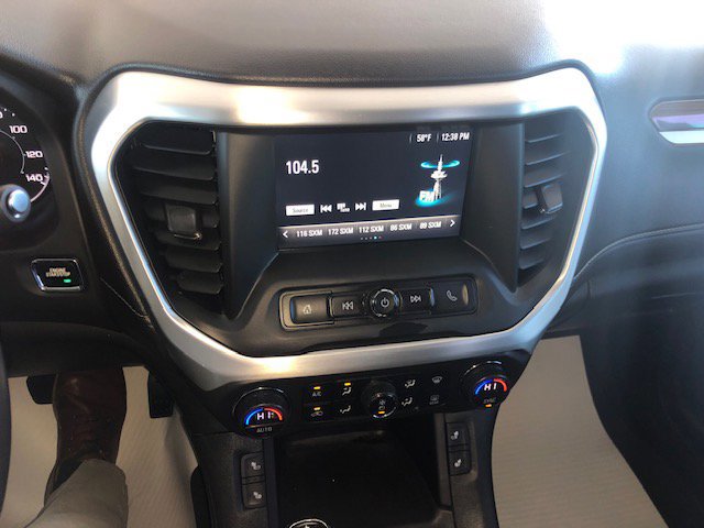 Used 2018 GMC Acadia SLE image 11