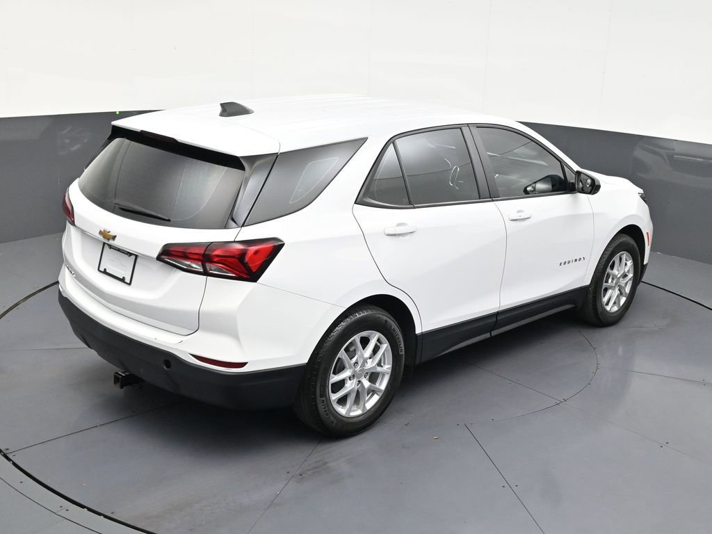 Used 2024 Chevrolet Equinox LS image 17