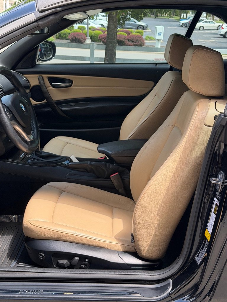 Used 2013 BMW 128i Convertible RWD image 22