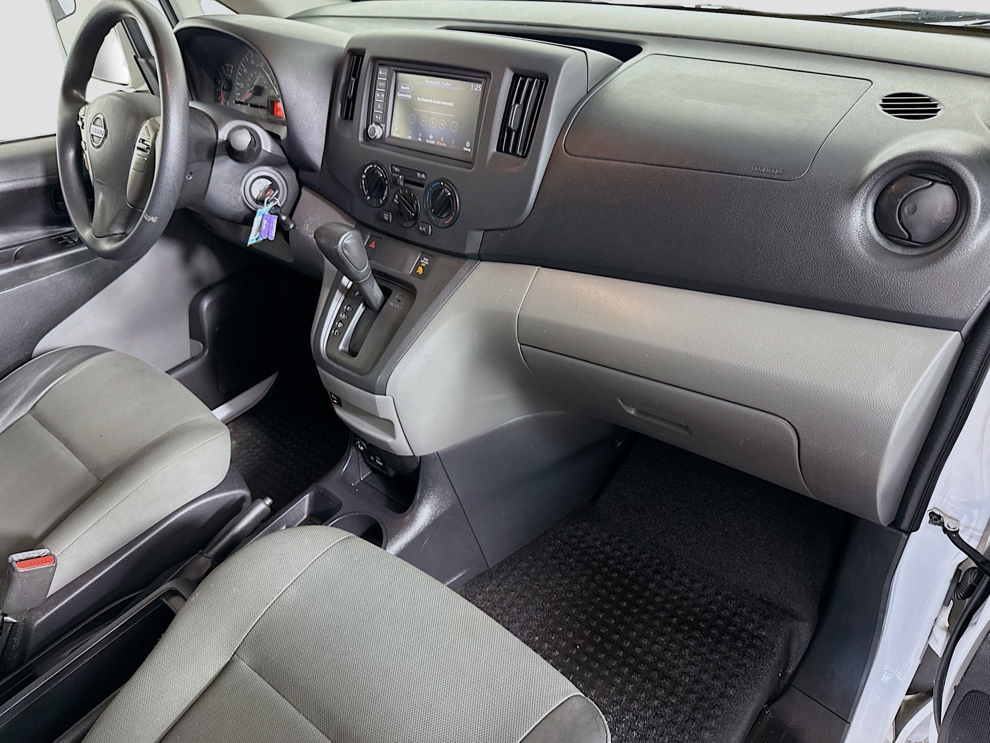 Used 2021 Nissan NV200 SV w/ Sliding Door Glass Package image 26