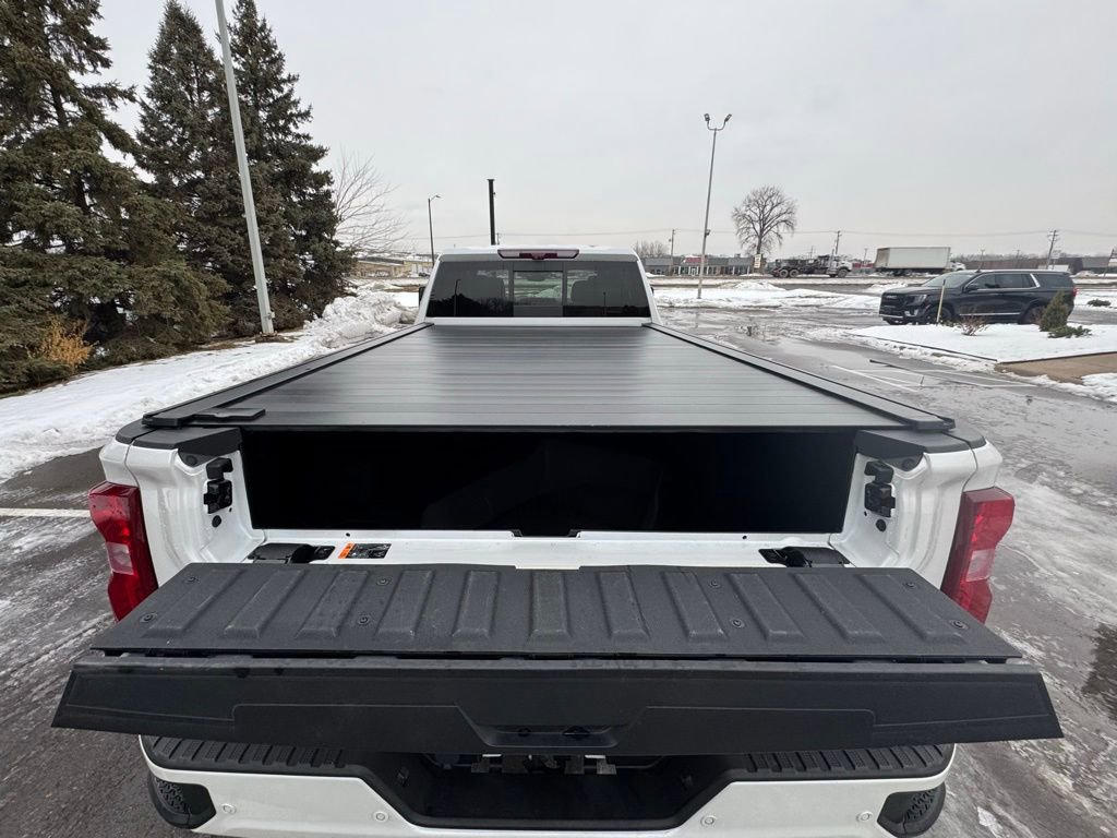 Used 2023 Chevrolet Silverado 3500 High Country image 12