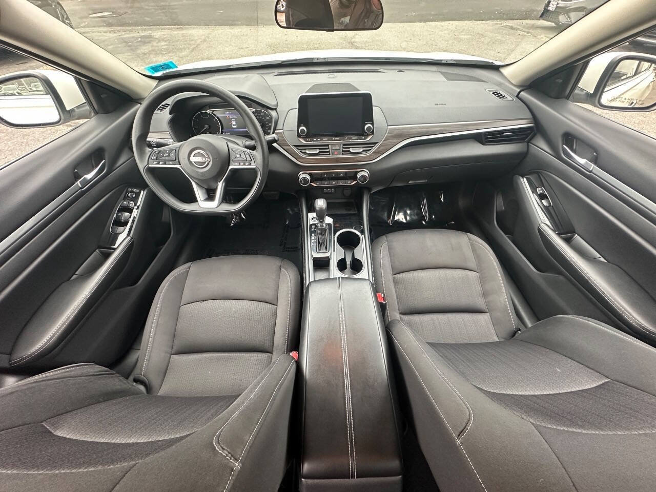 Used 2023 Nissan Altima 2.5 SV image 12
