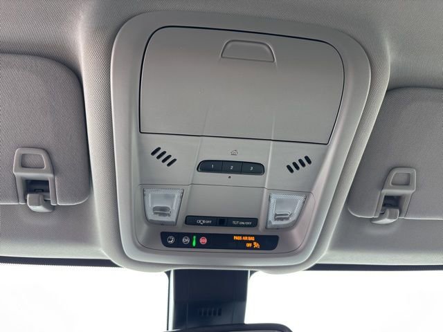 Used 2023 GMC Terrain AT4 image 22