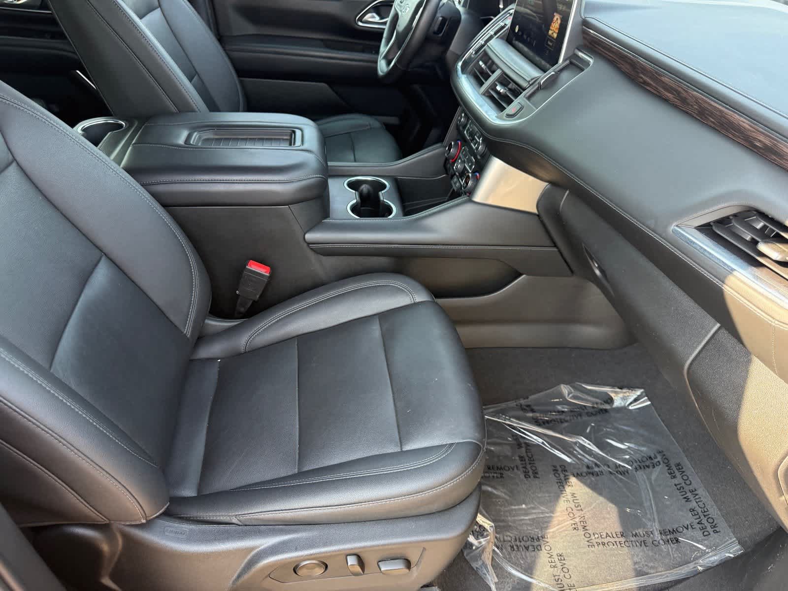 Used 2022 Chevrolet Suburban Z71 w/ Z71 Off-Road Package AWD/4WD image 33