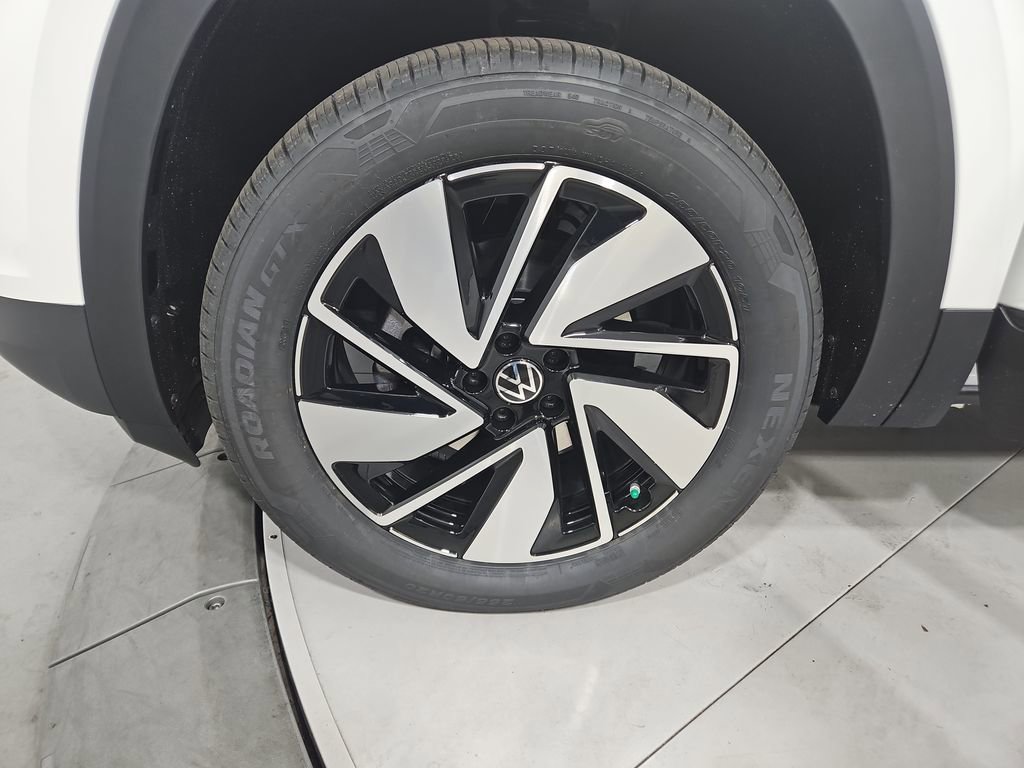 New 2026 Volkswagen Atlas SE image 25