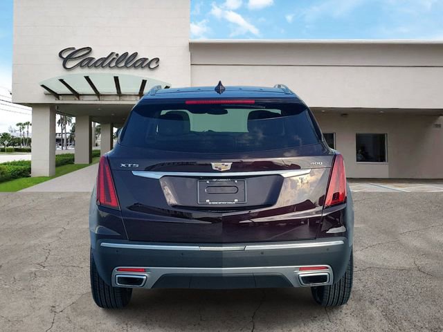 Used 2021 Cadillac XT5 Premium Luxury FWD image 4