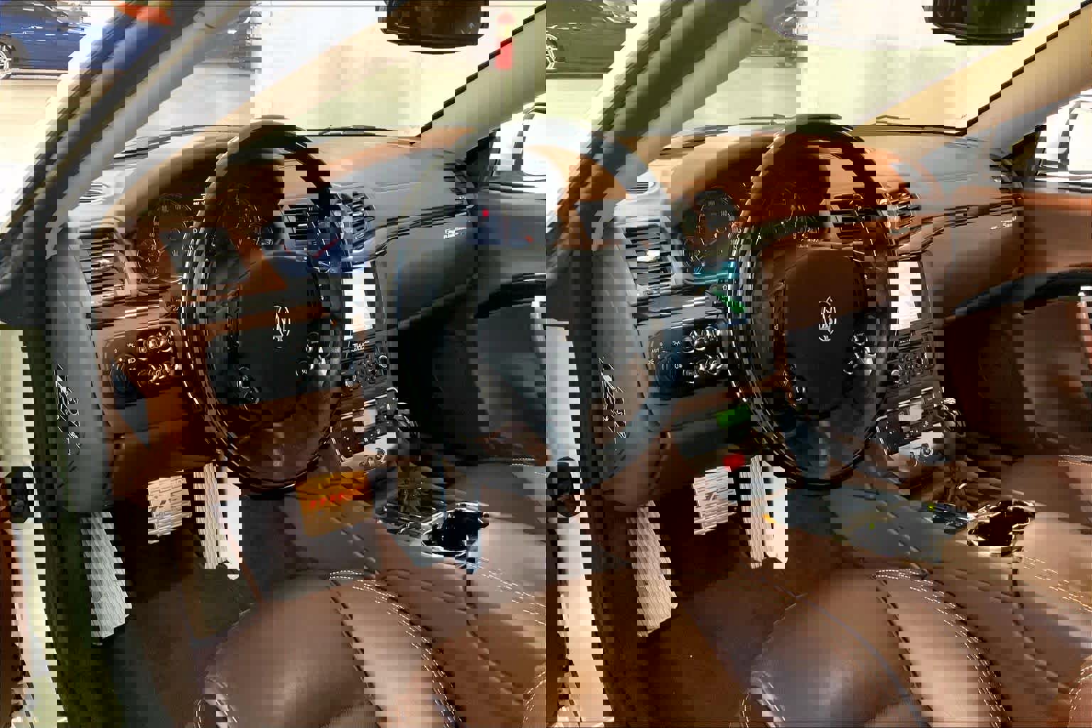 Used 2013 Maserati GranTurismo Sport image 18