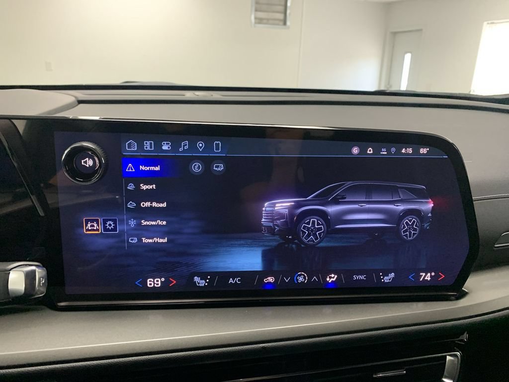 New 2026 Chevrolet Traverse LT w/ Driver Confidence Package AWD/4WD image 43