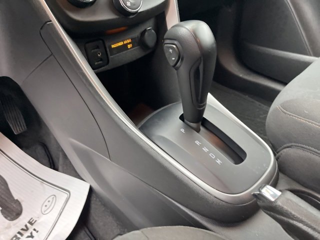 Used 2022 Chevrolet Trax LS w/ Tint and Cruise Package image 16