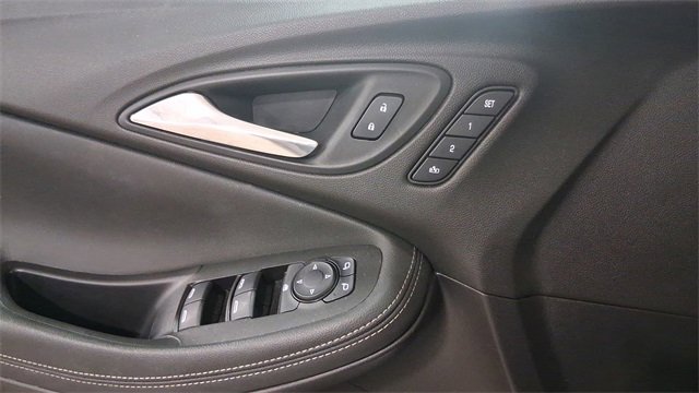 Used 2021 Buick Encore GX Essence w/ Advanced Technology Package image 31