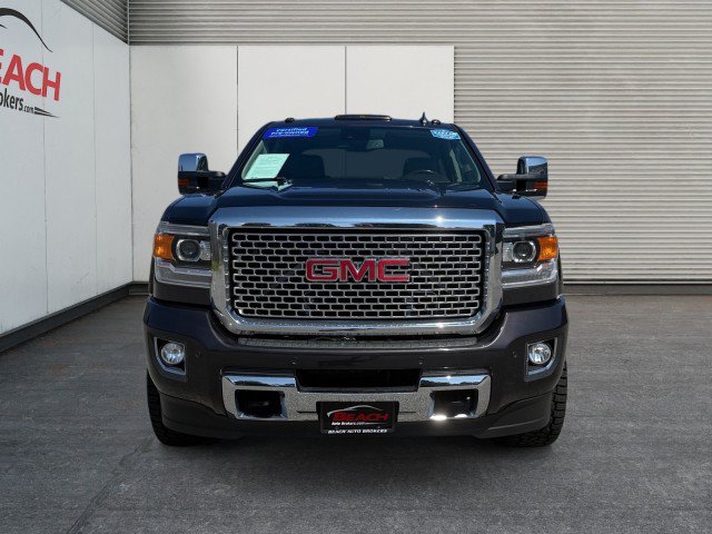 Used 2015 GMC Sierra 3500 Denali w/ Duramax Plus Package AWD/4WD image 5