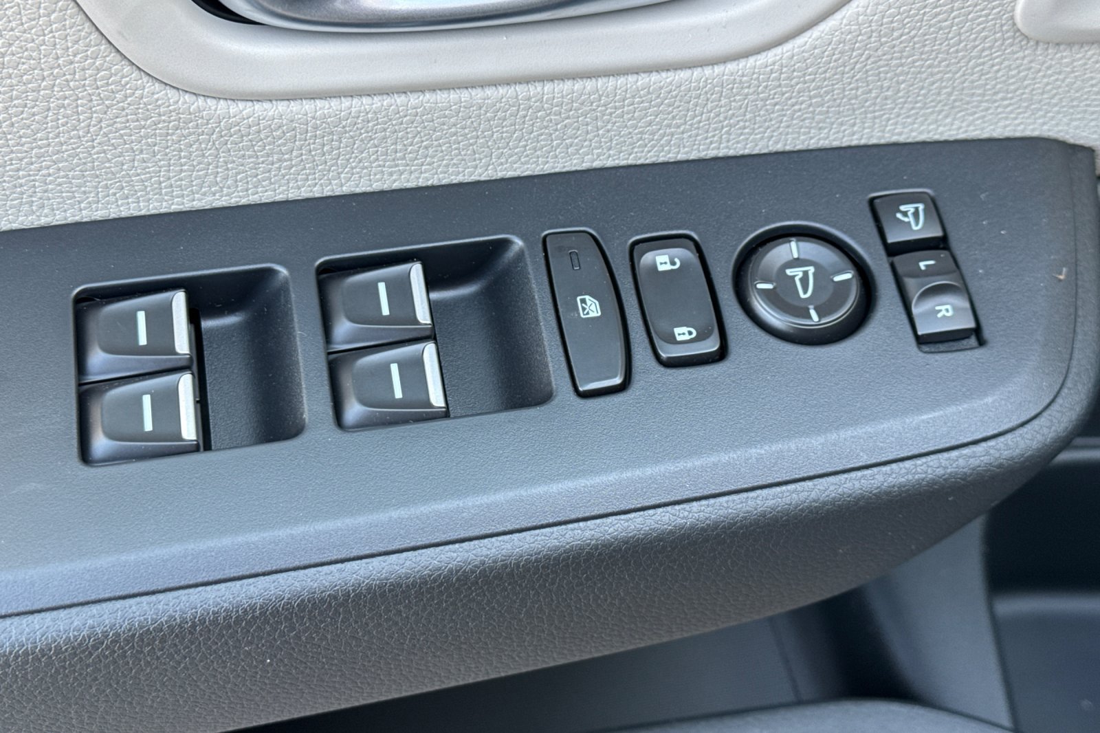 New 2026 Honda Pilot Touring image 11