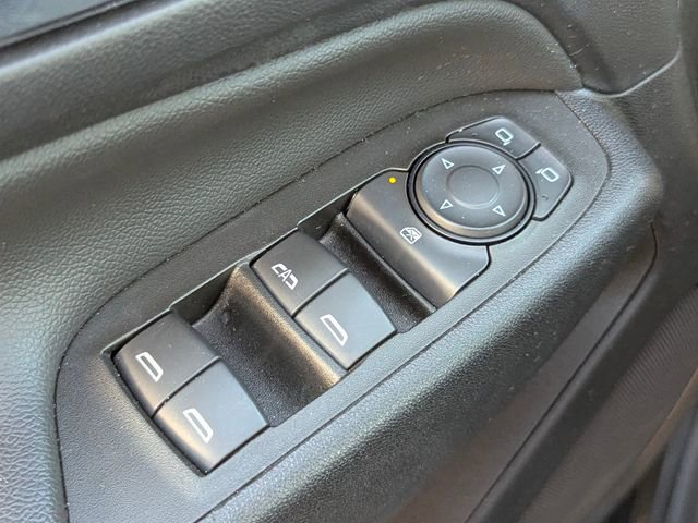 Used 2023 Chevrolet Equinox LT image 18