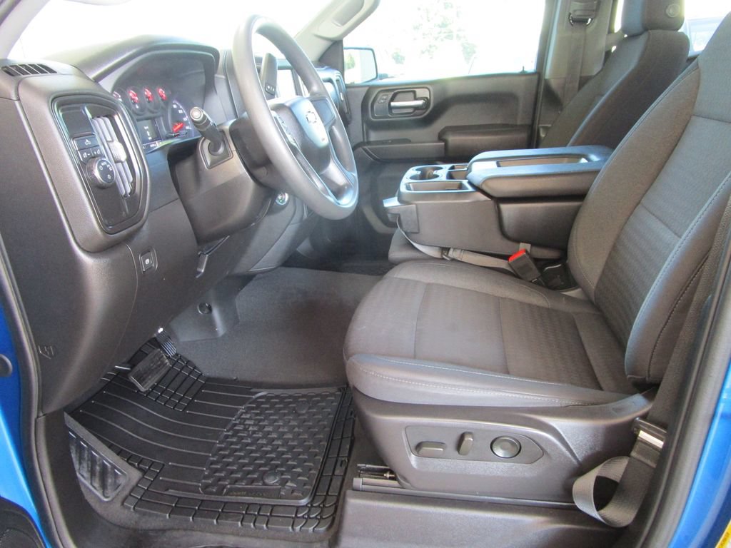 Used 2024 Chevrolet Silverado 1500 Custom RWD image 27