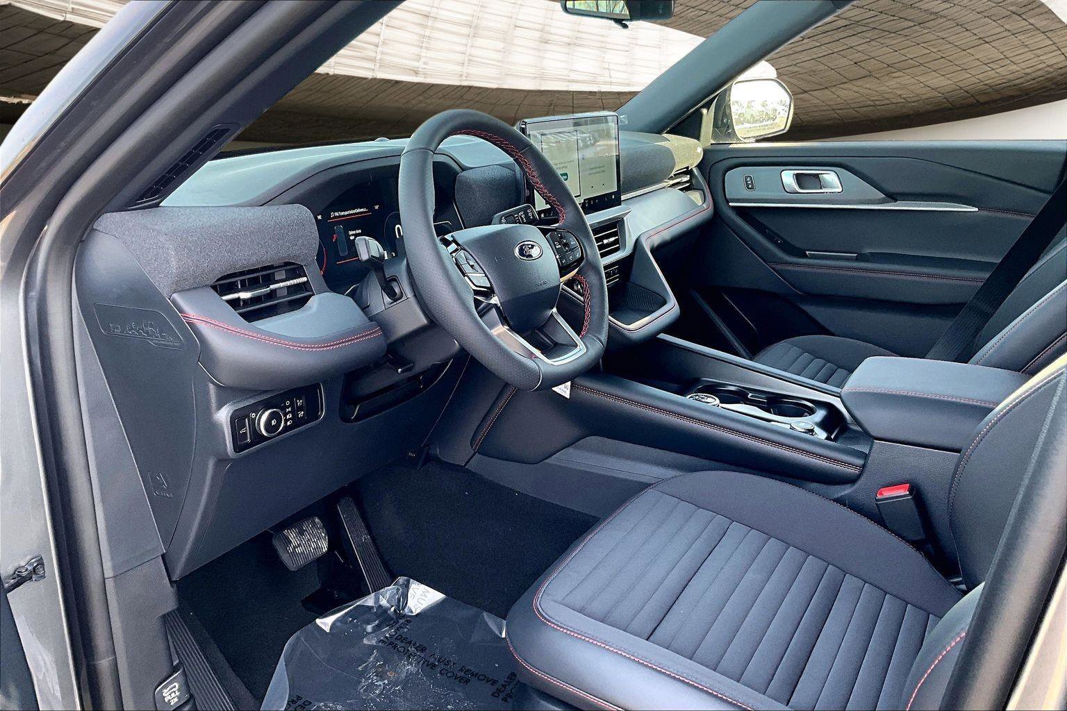 New 2026 Ford Explorer ST-Line image 7