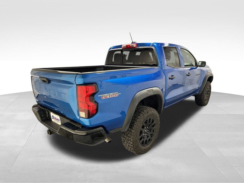 Used 2024 Chevrolet Colorado Trail Boss w/ Advanced Trailering Package AWD/4WD image 4