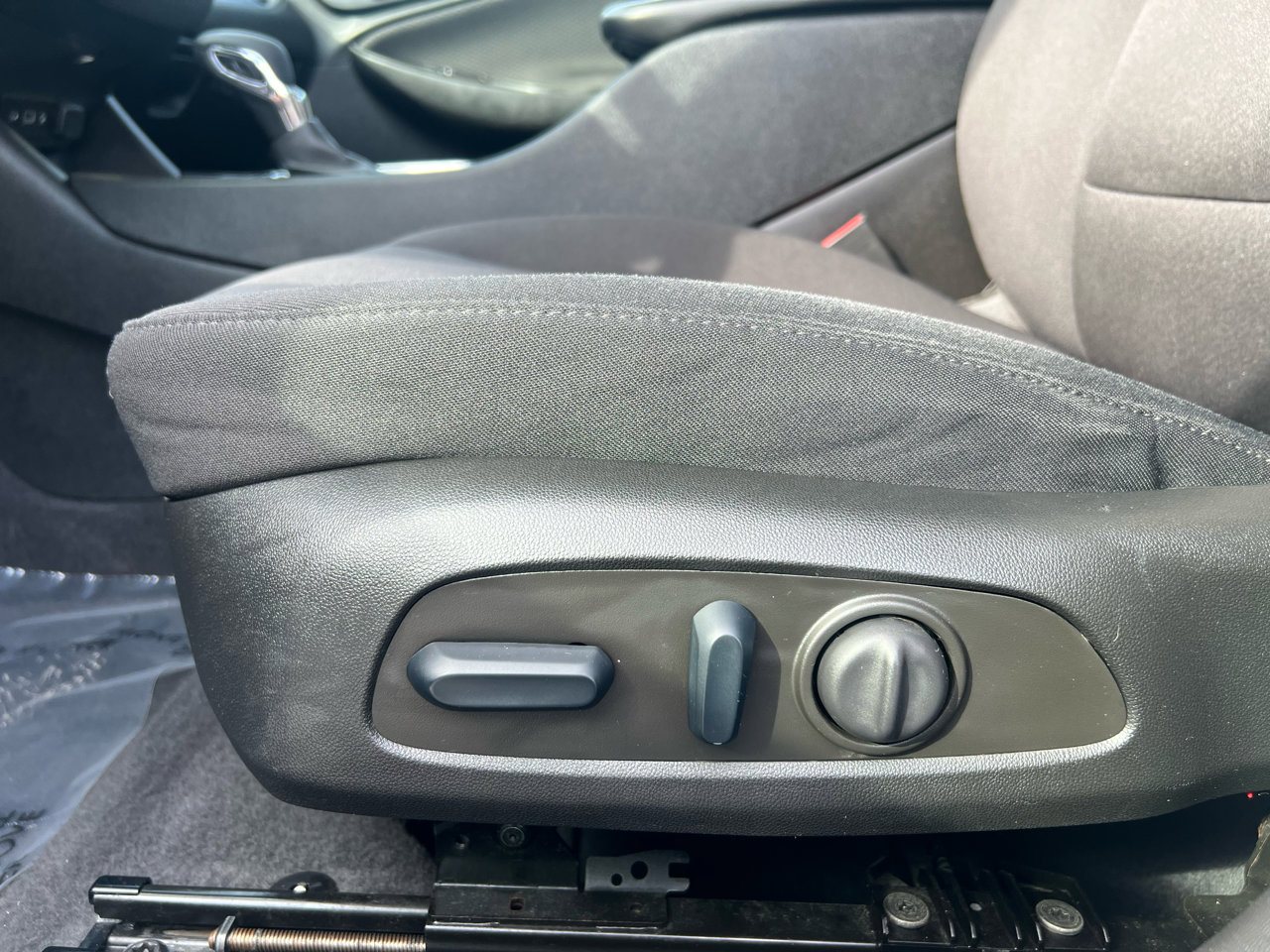 Used 2023 Chevrolet Malibu LT w/ Driver Confidence Package image 30