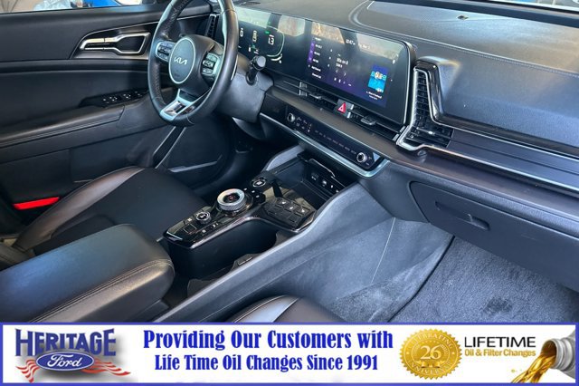 Used 2023 Kia Sportage EX image 16