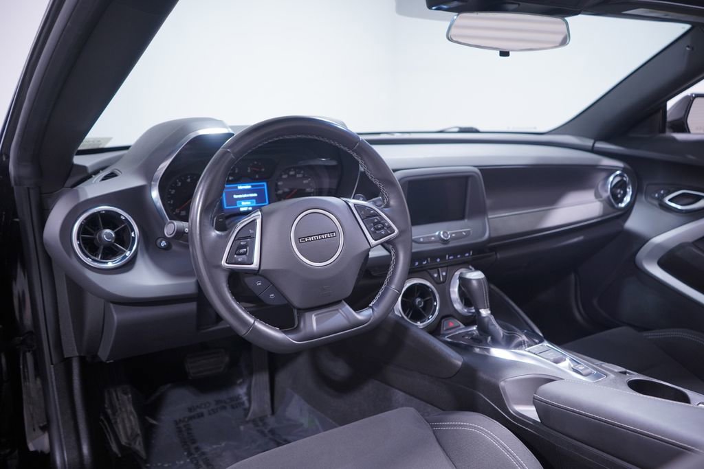 Used 2023 Chevrolet Camaro LT image 10
