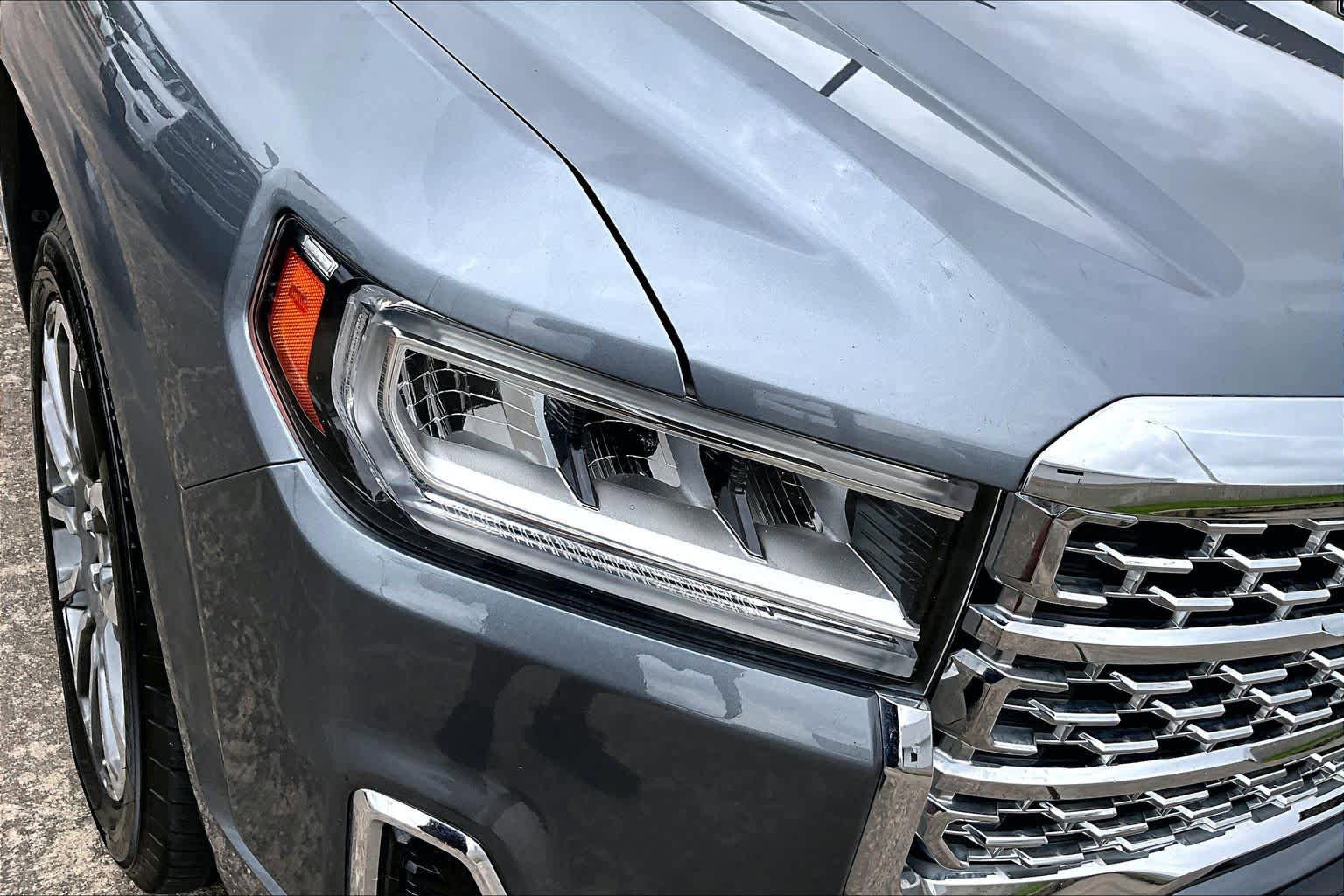Used 2021 GMC Acadia Denali AWD/4WD image 26