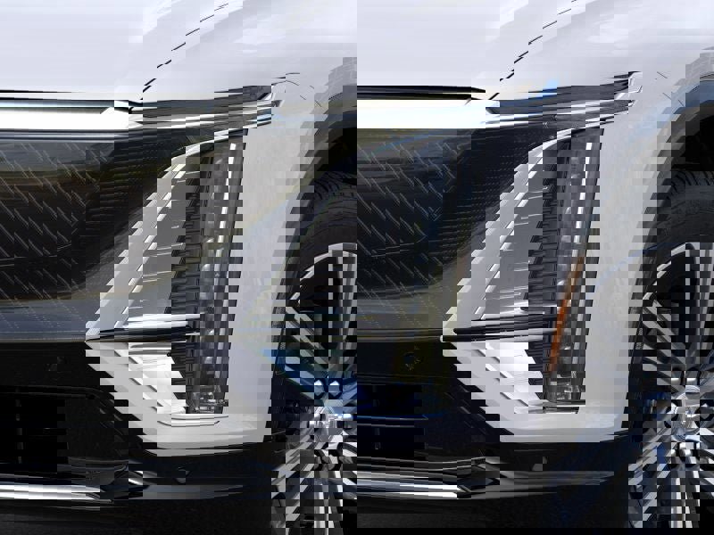 New 2025 Cadillac Lyriq Luxury w/ LPO, Floor Liner Package image 10