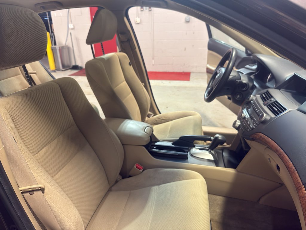 Used 2012 Honda Accord EX image 23