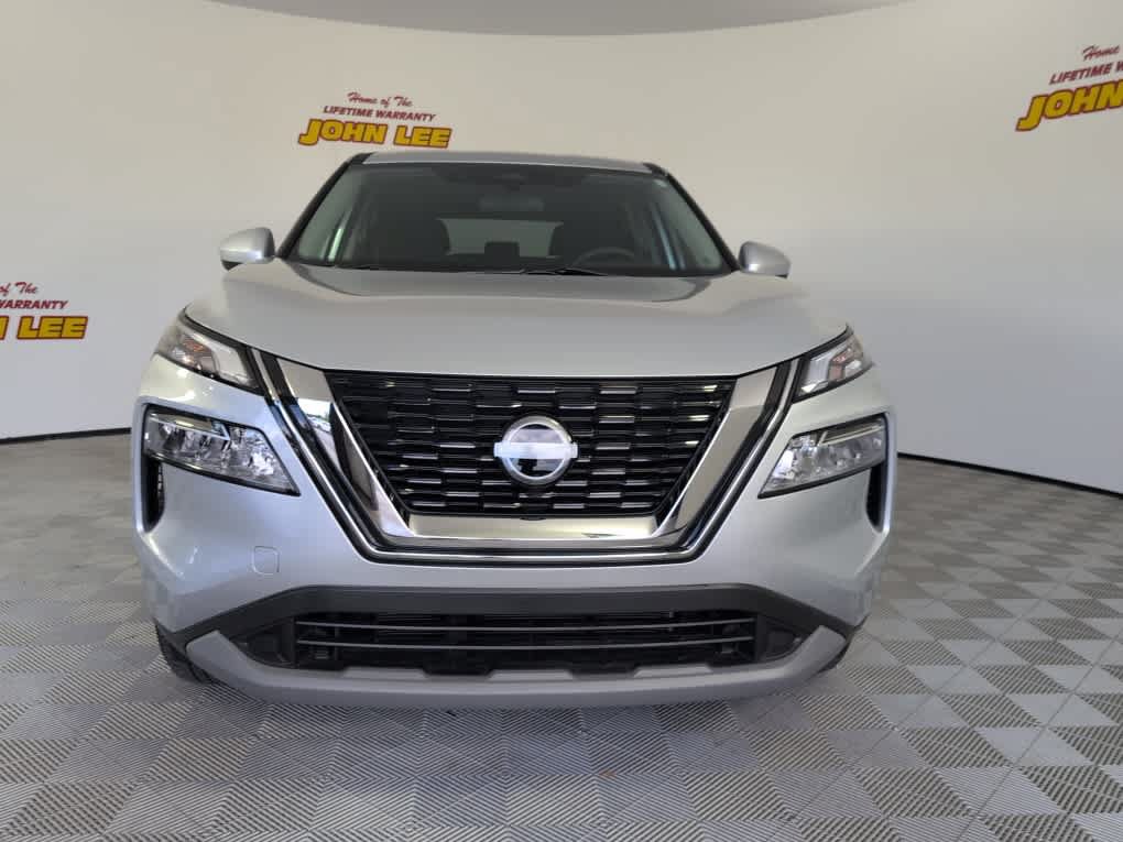 Used 2023 Nissan Rogue SV FWD image 10