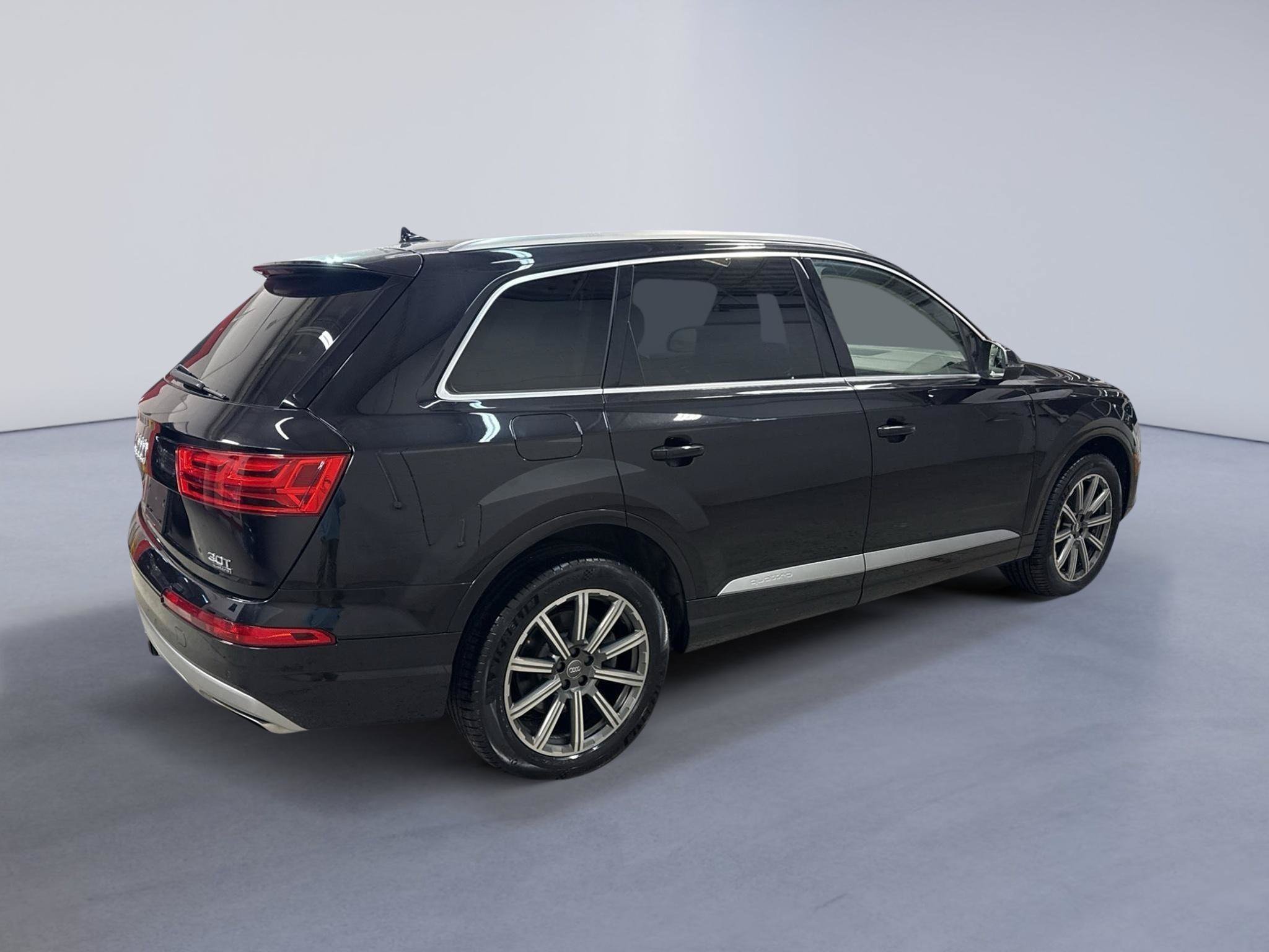 Used 2017 Audi Q7 3.0T Prestige w/ Prestige Package AWD/4WD image 8