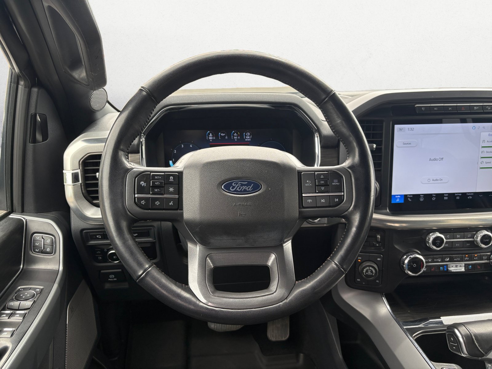 Used 2024 Ford F150 Lariat w/ FX4 Off-Road Package AWD/4WD image 11