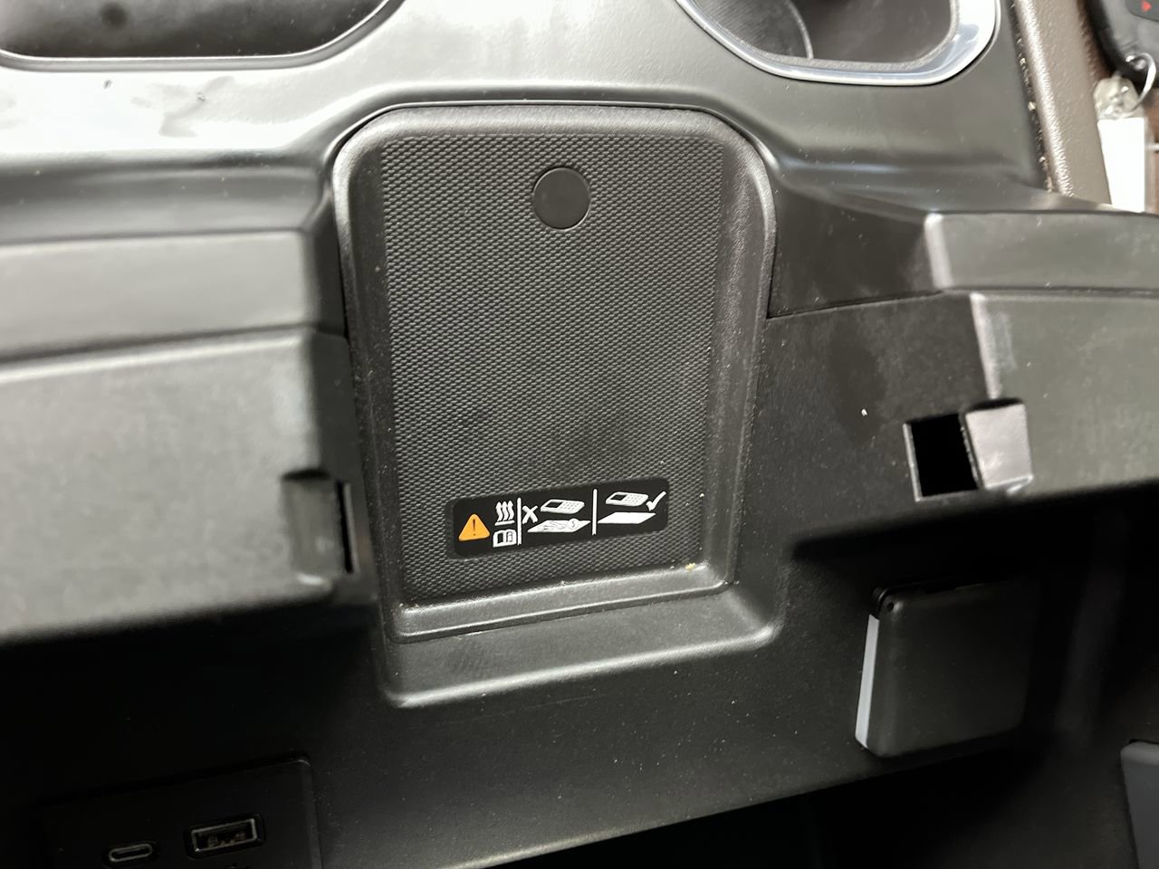 Used 2024 GMC Sierra 1500 Denali AWD/4WD image 28