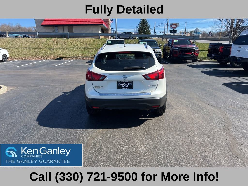 Used 2017 Nissan Rogue Sport SL image 12