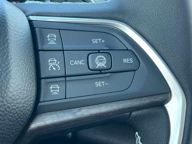 New 2027 Jeep Grand Cherokee Limited w/ Limited Altitude Package AWD/4WD image 20