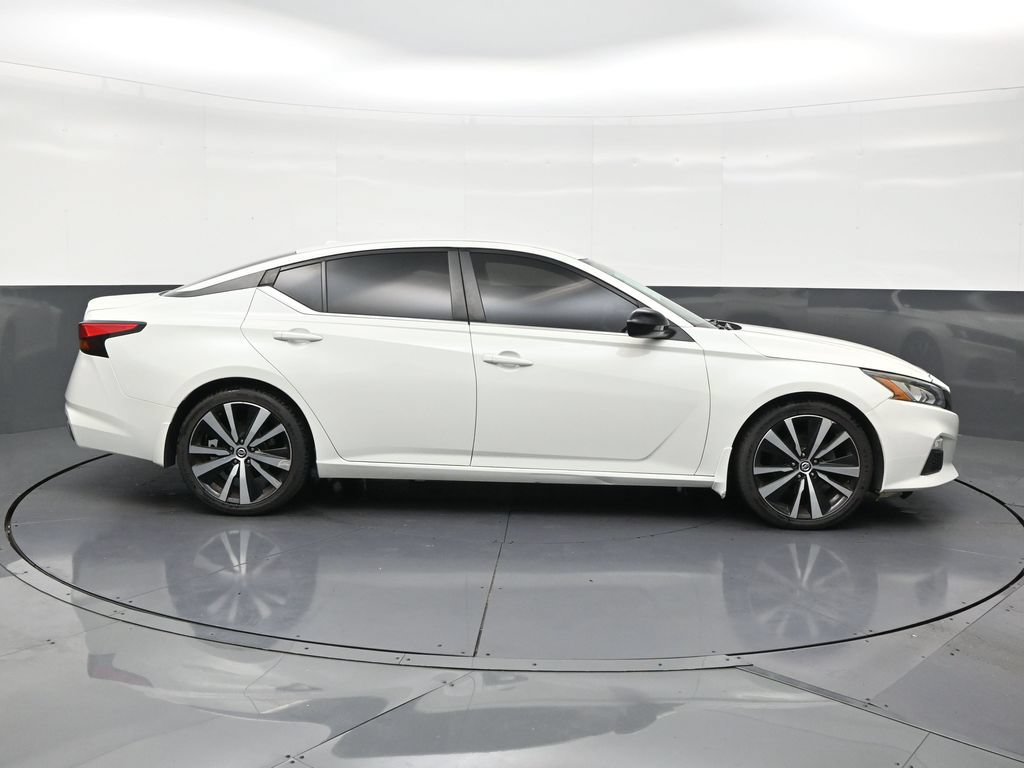 Used 2019 Nissan Altima 2.5 SR FWD image 6