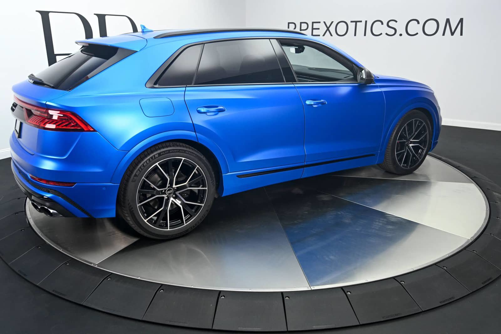 Used 2021 Audi SQ8 Prestige w/ Prestige Package AWD/4WD image 16