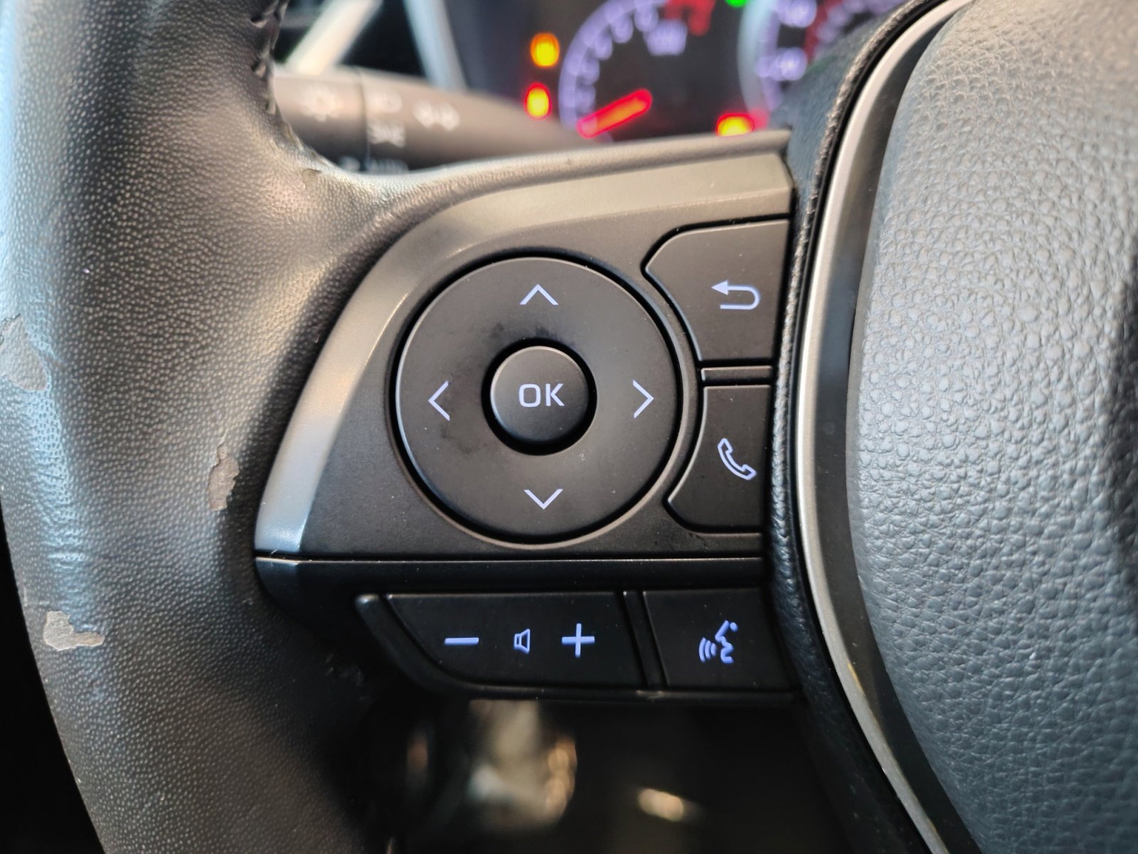 Used 2020 Toyota Corolla SE image 18