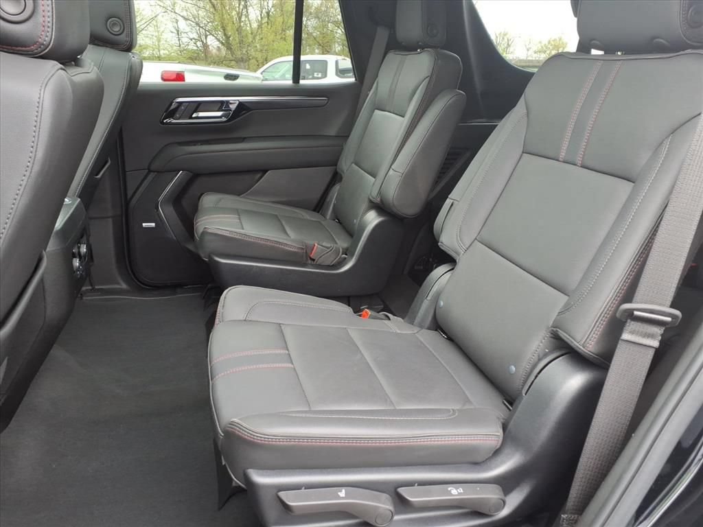 Used 2025 Chevrolet Tahoe RST w/ Comfort Package AWD/4WD image 19