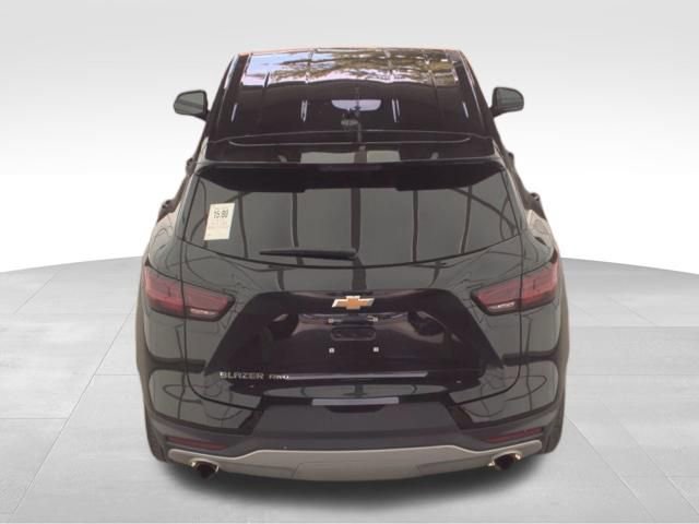 Used 2025 Chevrolet Blazer LT image 4