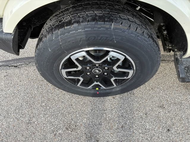 New 2025 Ford Bronco Outer Banks image 11