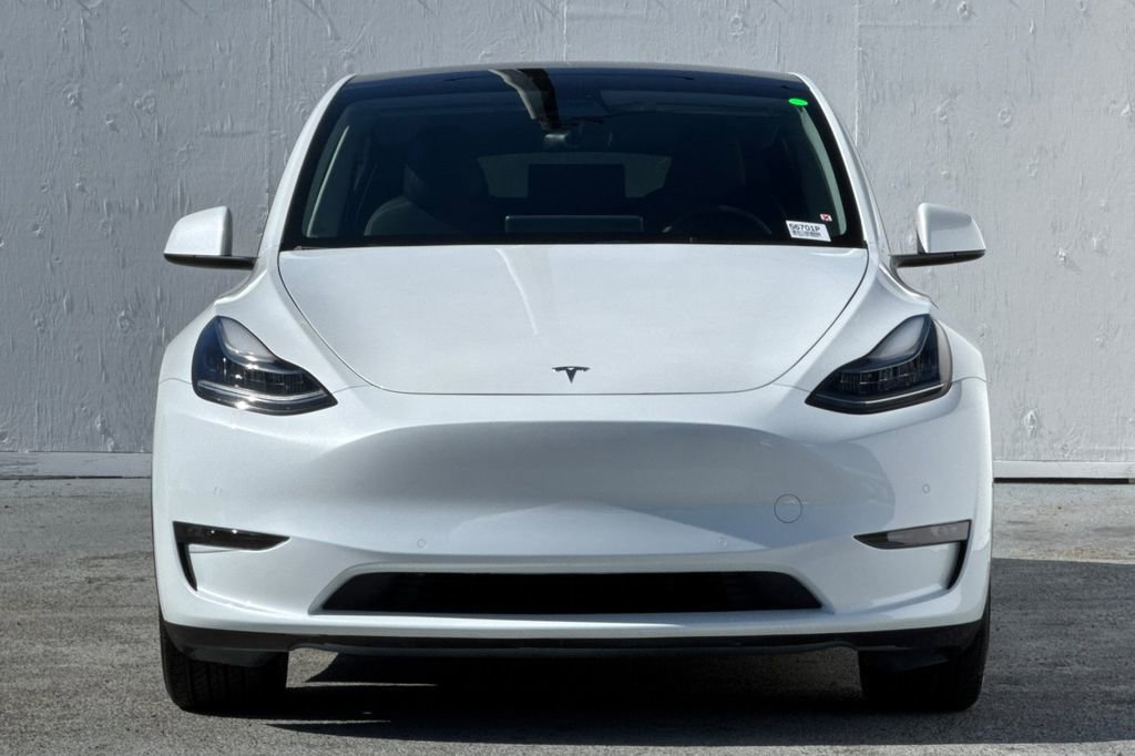 Used 2022 Tesla Model Y Long Range AWD/4WD image 8