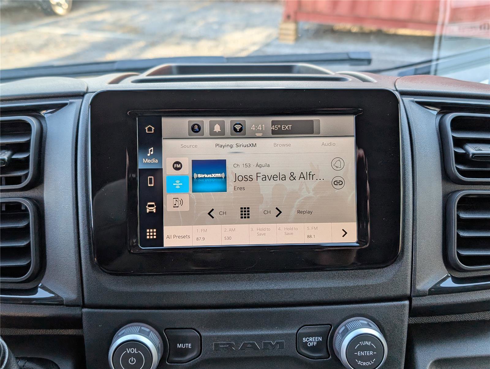 New 2026 RAM ProMaster 2500 w/ Convenience Group image 21