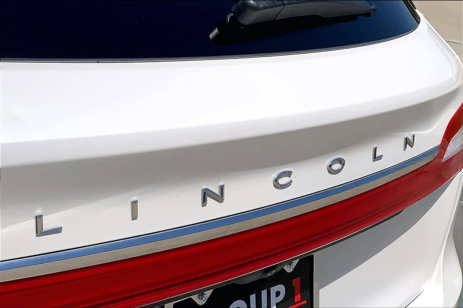 Used 2017 Lincoln MKX Premiere FWD image 30