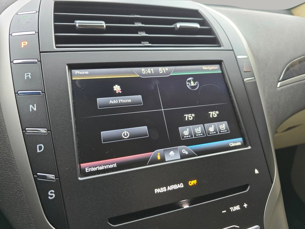Used 2014 Lincoln MKZ w/ Equipment Group 102A Reserve FWD image 9